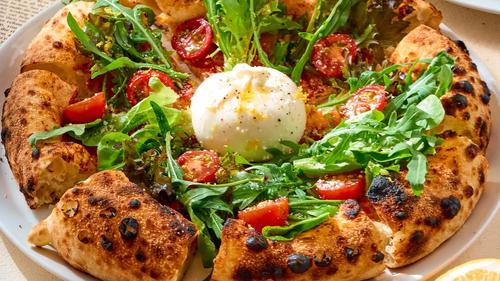 Review Restoran Pizza Artisan Viral Media Sosial 2026